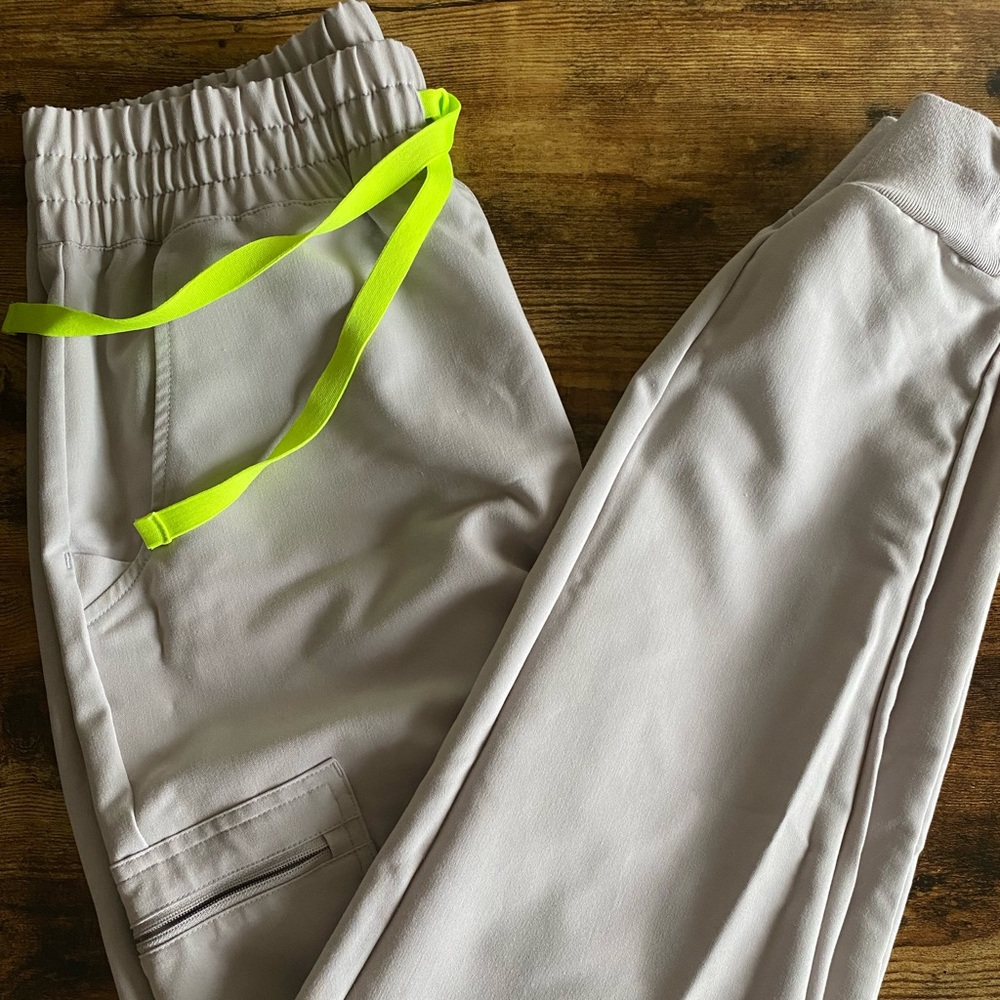 FIGS small/tall high wasted zamora joggers